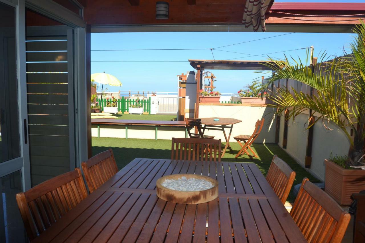 Apartamento Vacacional Relax Frente Al Mar 坎德拉里亚 外观 照片