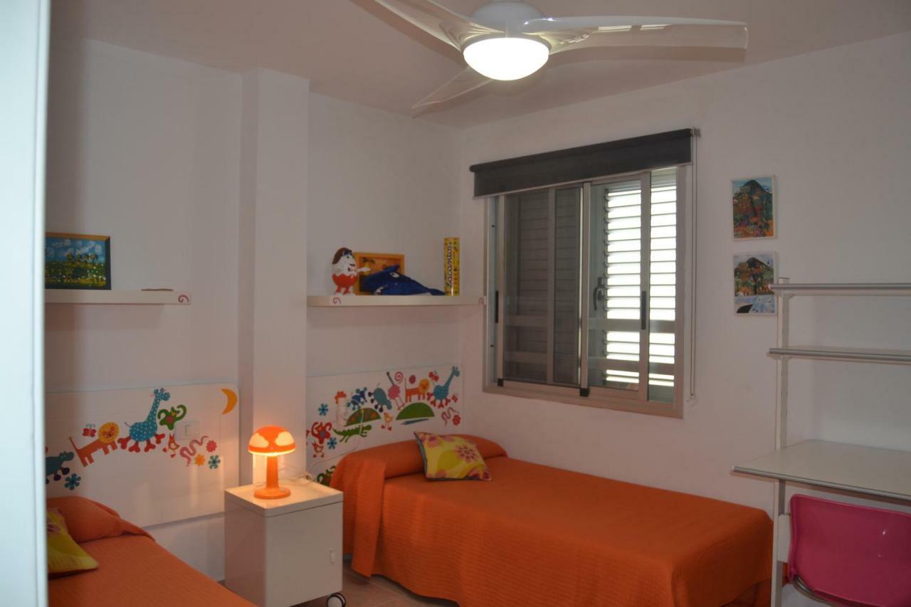 Apartamento Vacacional Relax Frente Al Mar 坎德拉里亚 外观 照片